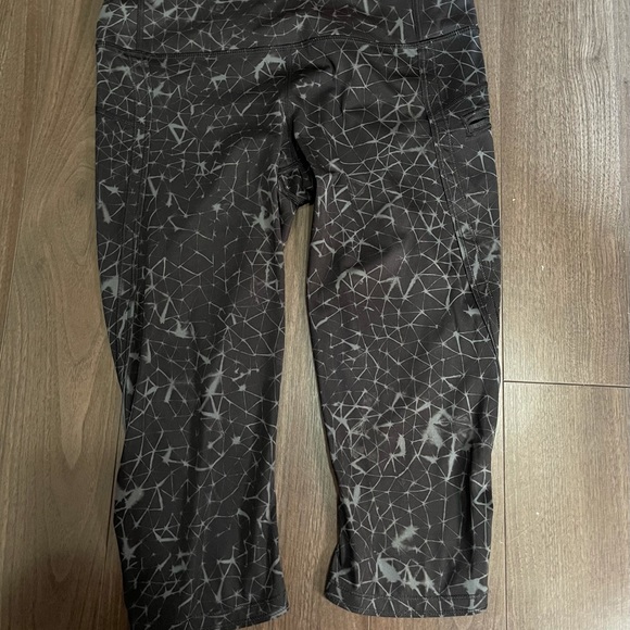 Lululemon run top speed crops - Picture 2 of 7